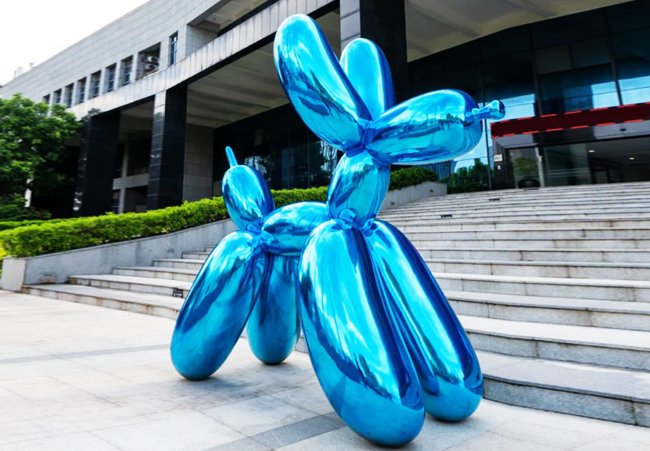 Stainless Steel Balloon Dog Sculpture