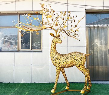 Stainless Steel Leaf Deer Sculpture