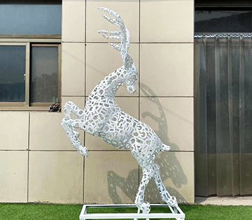Stainless steel alphabet deer sculpture