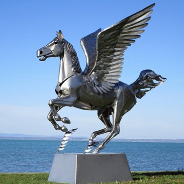 Urban stainless steel sculpture