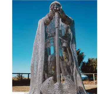 large stainless steel chain sculpture