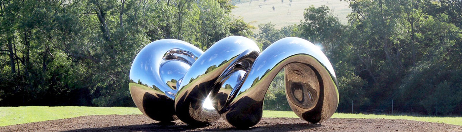 stainless steel mirror sculpture